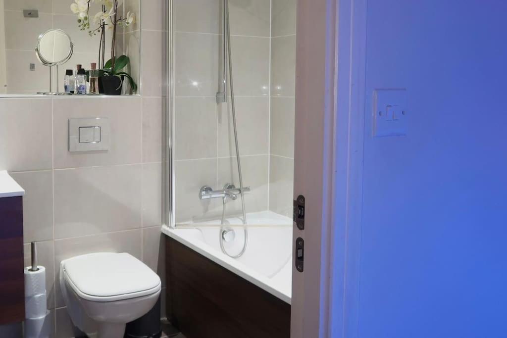 Cosy City Centre Apartment With Parking เบอร์มิงแฮม ภายนอก รูปภาพ